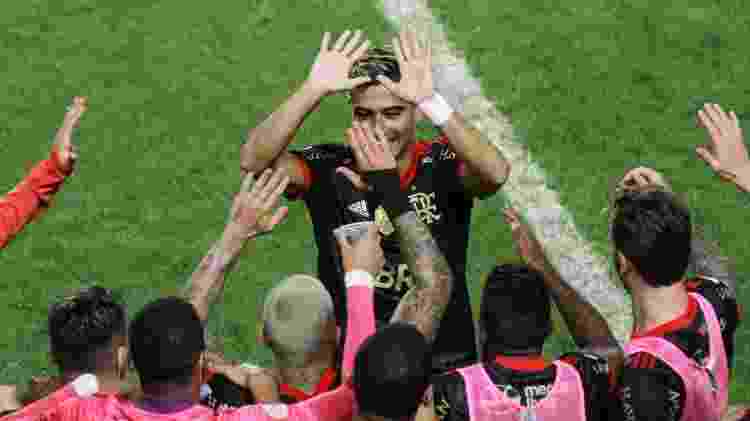 Andreas Pereira comemora gol marcado pelo Flamengo contra o Santos na Vila Belmiro - Fernanda Luz/AGIF - Fernanda Luz/AGIF