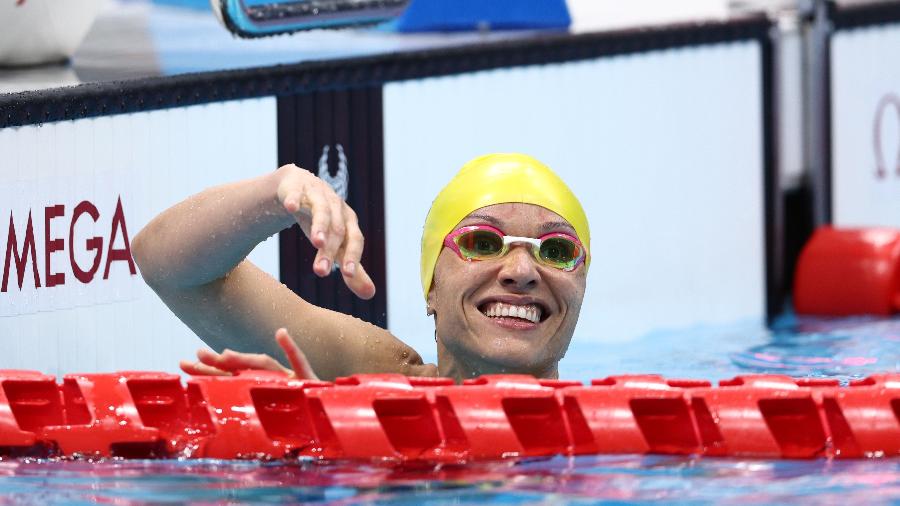 Carol Santiago comemora vitória nos 50m livre da classe S13 nas Paralimpíadas 2020 - REUTERS/Lisi Niesner