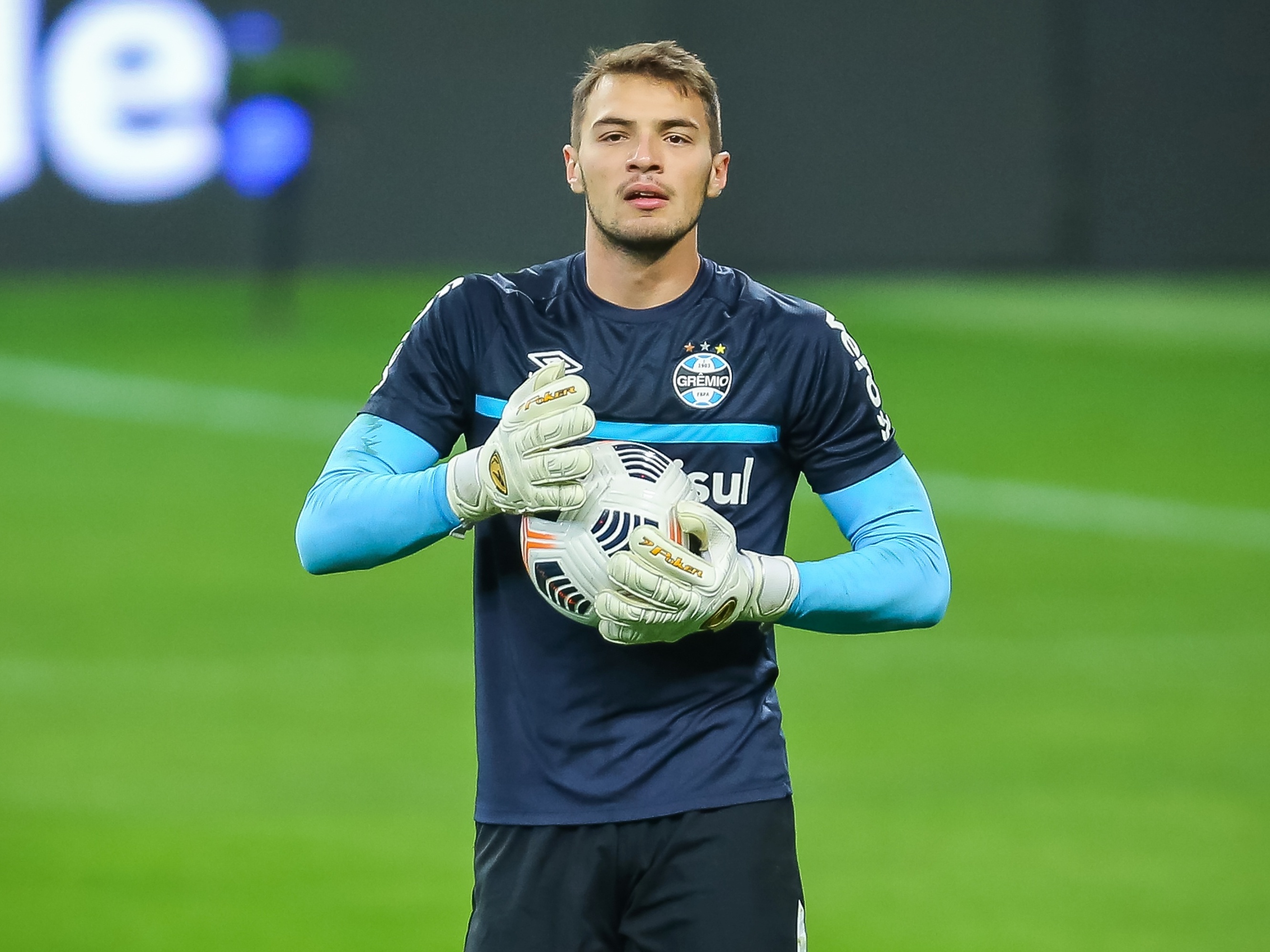 Qual o goleiro titular do Grêmio hoje?