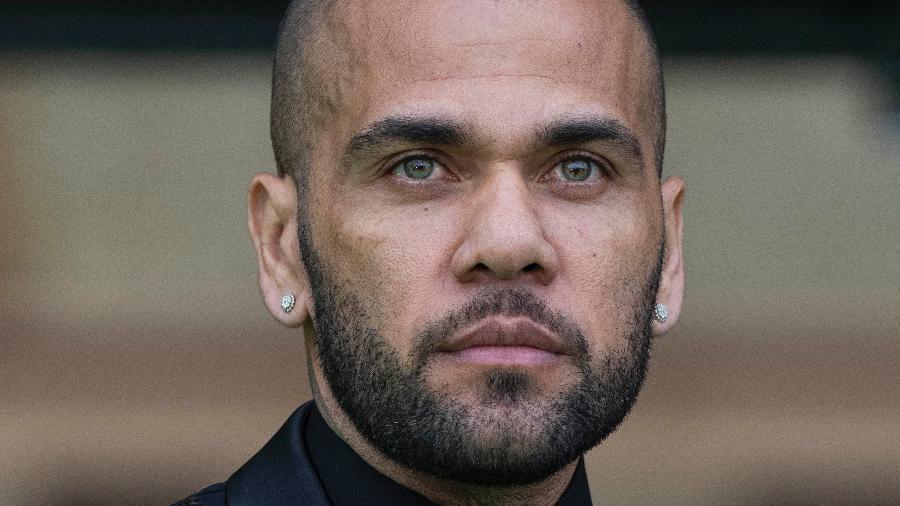 'Quero prisão, não dinheiro', disse mulher que acusa Dani Alves a advogada