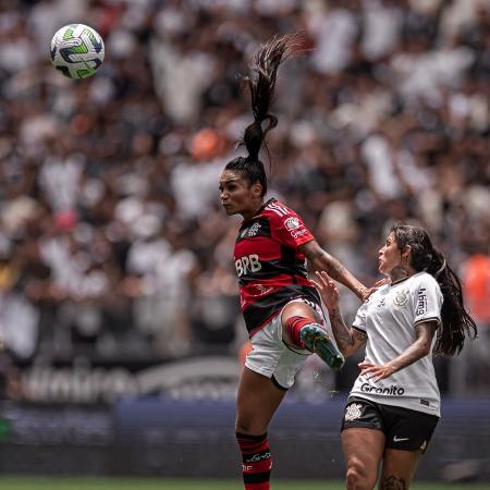 Corinthians e Flamengo disputam a Supercopa Feminina