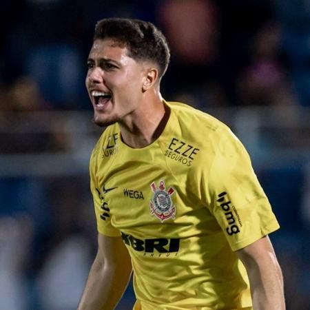 Felipe Longo, goleiro do Corinthians, durante jogo da Copinha