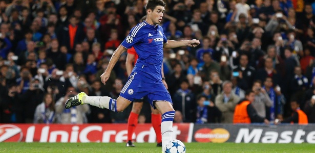 Oscar está em baixa no Chelsea nesta temporada - Glyn Kirk/AFP Photo