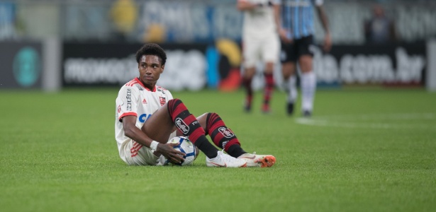 O atacante Vitinho ainda não correspondeu com a camisa do Flamengo em 2018 - Liamara Polli/AGIF