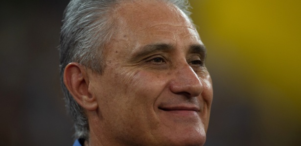 tite-tecnico-da-selecao-brasileira-durante-jogo-contra-a-argentina-1539720209662_615x300.jpg