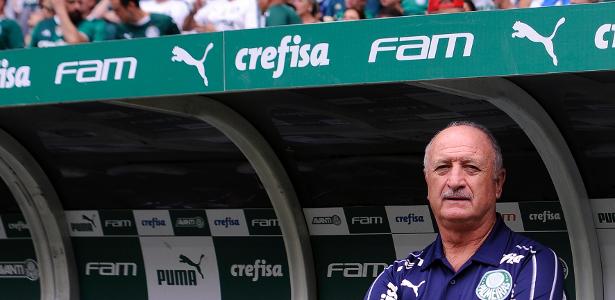 Felipão diz que cogitou tirar atletas de campo após gol anulado pelo VAR -