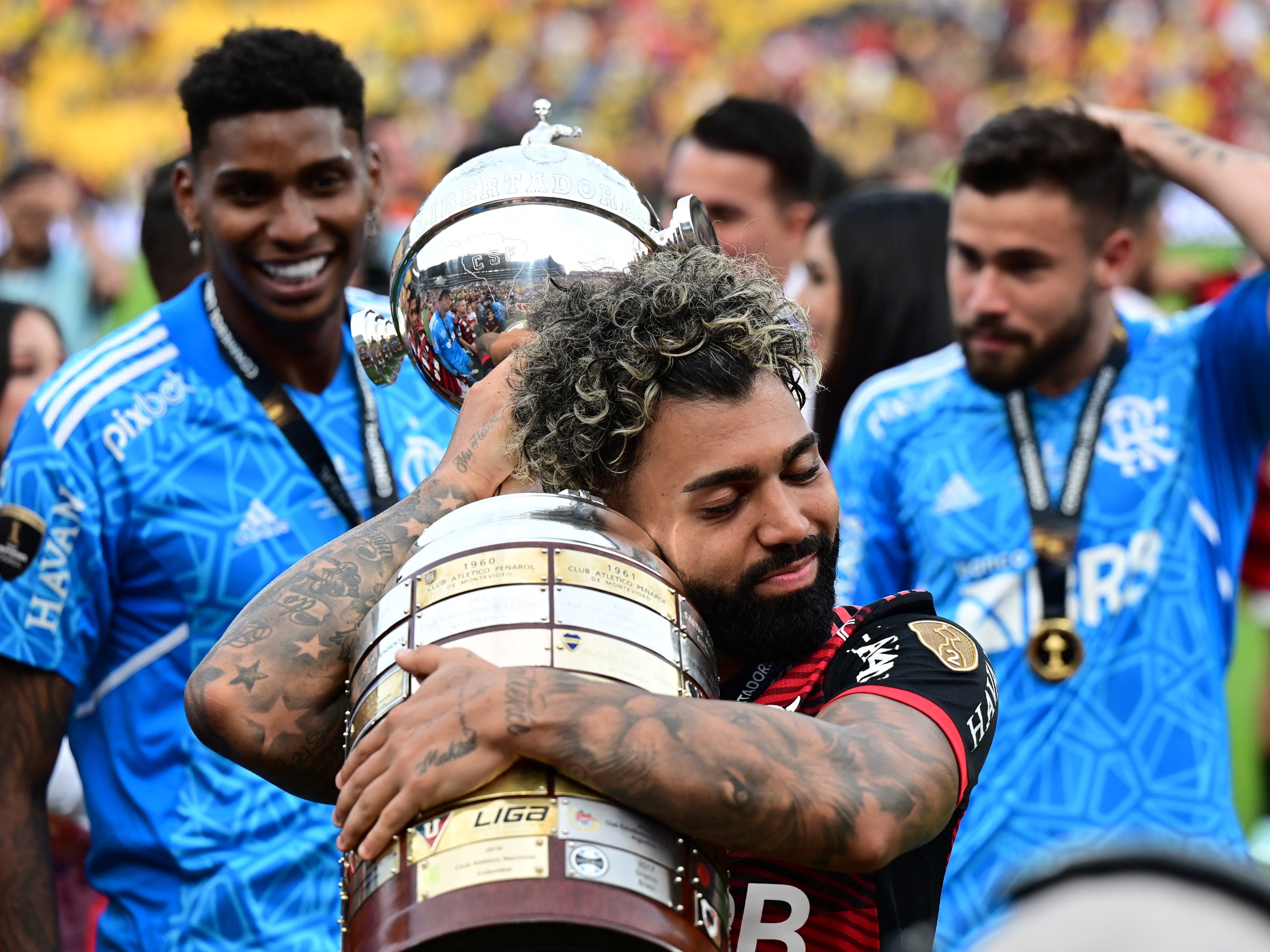 Gabigol é o único jogador do futebol sul-americano a concorrer a prêmio de  melhor do mundo - ISTOÉ Independente