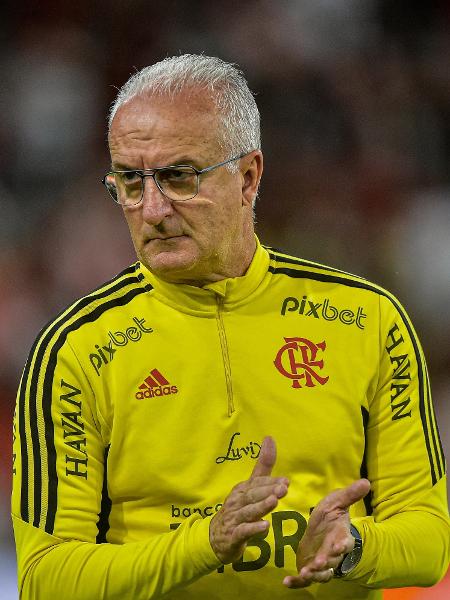 Dorival Júnior comanda o Flamengo contra o Corinthians, pelo Brasileirão - Thiago Ribeiro/AGIF