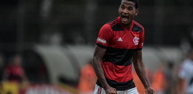 FLAMENGO APROVEITA JOVENS TALENTOS EM PRÉ-TEMPORADA NOS EUA! Equipe se prepara para grande desafio contra o São Paulo!
