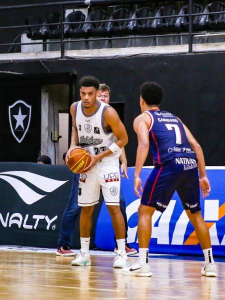 Botafogo e Fortaleza se enfrentaram pelo NBB Botafogo e Fortaleza se enfrentaram pelo NBB