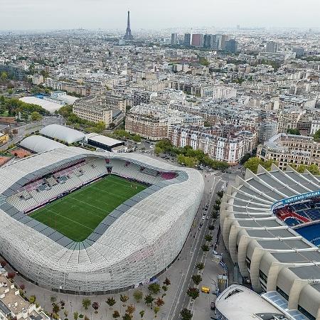 Os estádios Jean-Bouin e Parque dos Príncipes são "vizinhos" em Paris, na França Os estádios Jean-Bouin e Parque dos Príncipes são "vizinhos" em Paris, na França