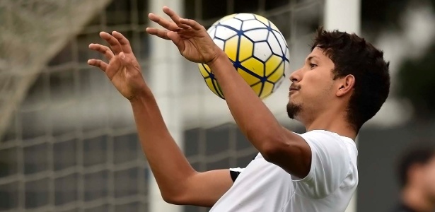 Yuri, ex-Audax, arranca elogios da comissão técnica por sua qualidade técnica e tática - Divulgação/Santos FC