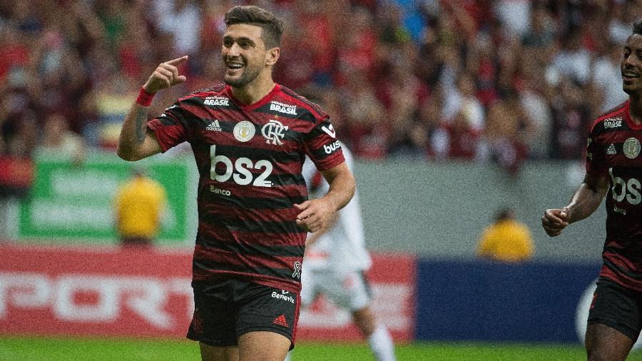 Arrascaeta comemora após marcar pelo Flamengo contra o Vasco; meia foi a contratação mais cara da história do futebol brasileiro - Alexandre Vidal/Flamengo