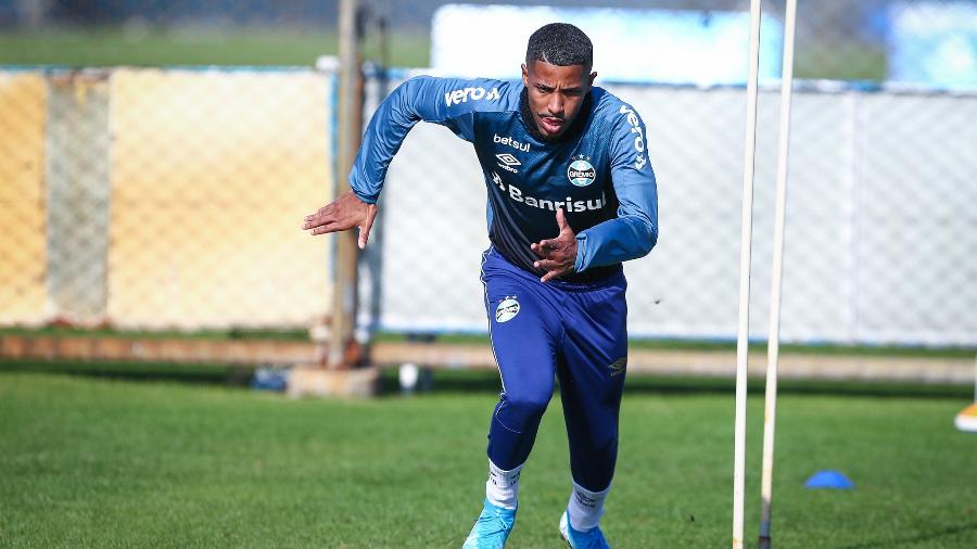 Guilherme Guedes teve lesão muscular na coxa durante sequência como titular do Grêmio - Lucas Uebel/Grêmio FBPA
