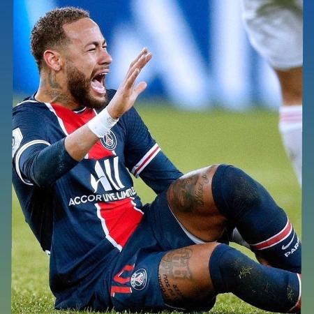 Neymar sente após lesionar tornozelo durante jogo do PSG contra o Lyon - Reprodução/Instagram