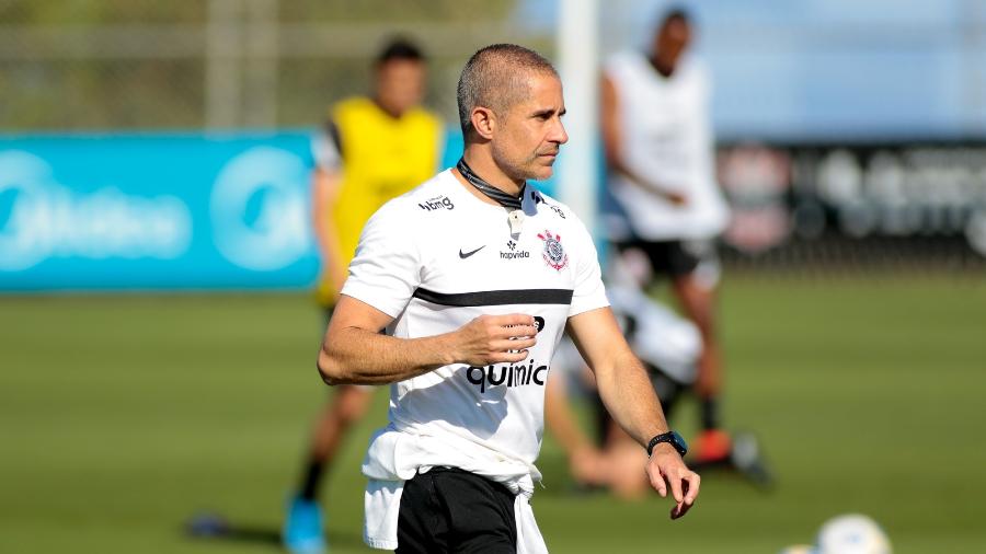 Sylvinho comanda o treino do Corinthians no CT Dr. Joaquim Grava - Rodrigo Coca/Agência Corinthians
