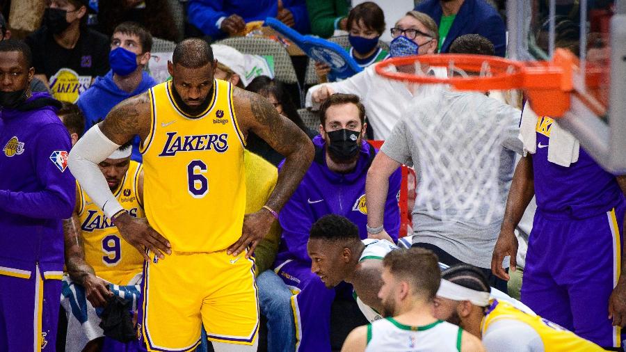 LeBron James durante partida do Los Angeles Lakers na NBA em dezembro de 2021 - Jerome Miron-USA TODAY Sports