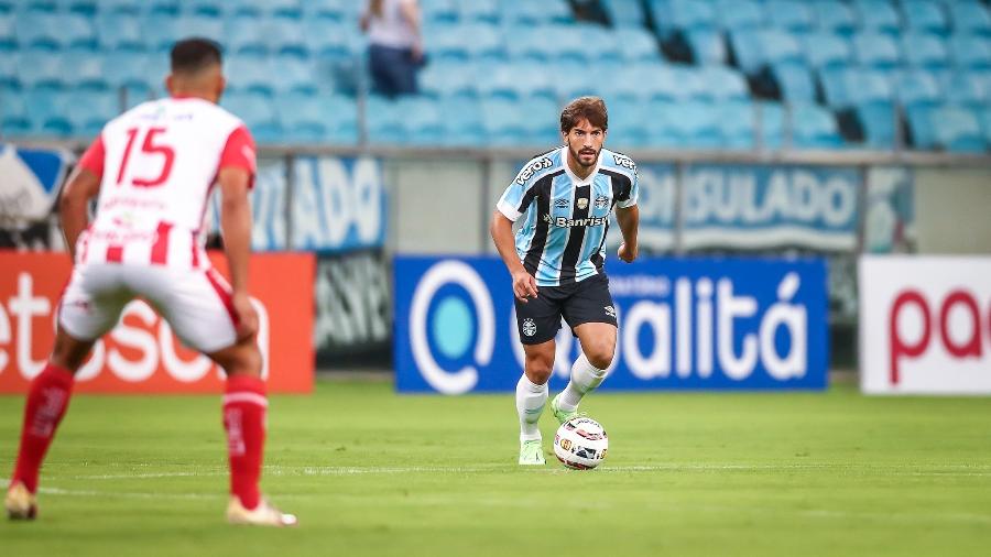 Lucas Silva, volante do Grêmio, em ação na partida contra o Guarany de Bagé - Lucas Uebel/Grêmio