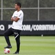 Técnico campeão mundial pelo Corinthians aprova Lázaro: 'melhor que outros'