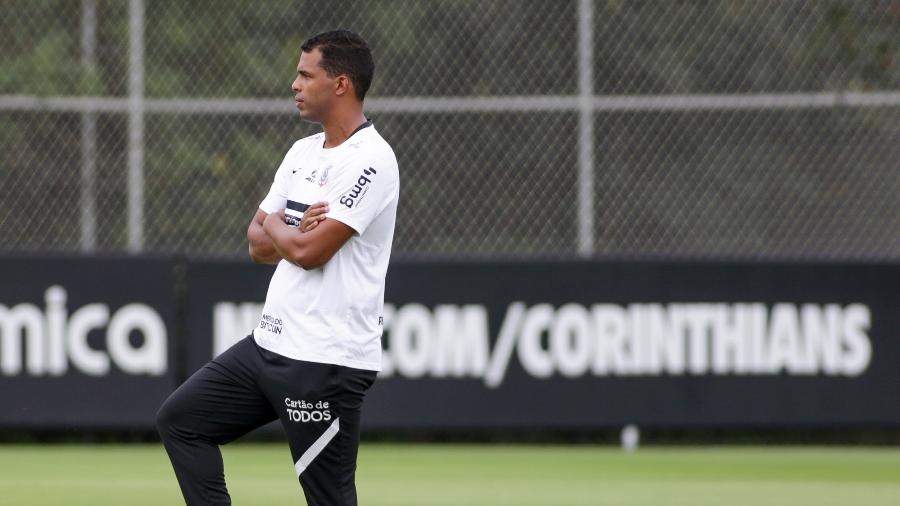 Fernando Lázaro vai para seu quinto jogo seguido como técnico interino do Corinthians  - Rodrigo Coca/ Ag. Corinthians 