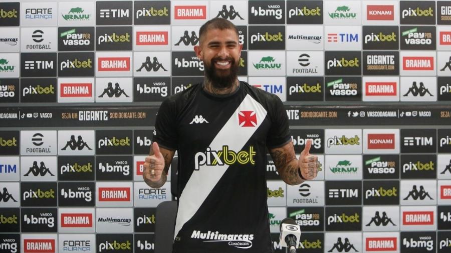 Zagueiro colombiano Quintero convocou a torcida do Vasco para comparecer em peso contra o Fla no Maracanã - Rafael Ribeiro / Vasco