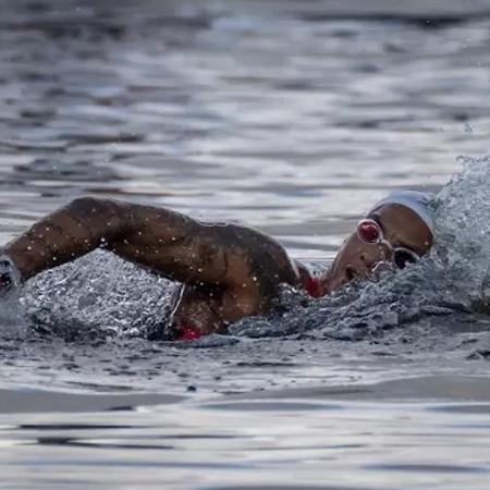 Ana Marcela Cunha tem uma medalha de ouro olímpica, conquistada em Tóquio, no currículo