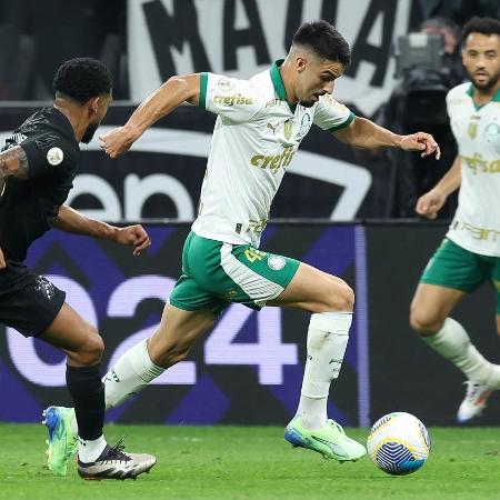 Flaco López, do Palmeiras, em partida contra o Corinthians pelo Brasileirão 2024.