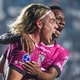 Vasco leva gol de peixinho, é eliminado pelo Del Valle e mergulha na crise