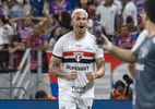 Luciano encerra jejum, alivia pressão, mas tem missão de decidir clássico