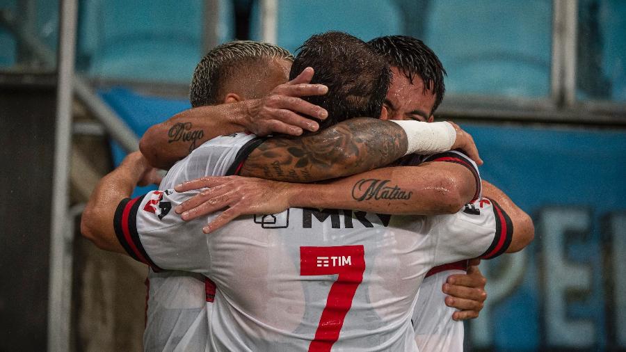 De olho no Inter, Flamengo enfrenta o Vasco no Maracanã