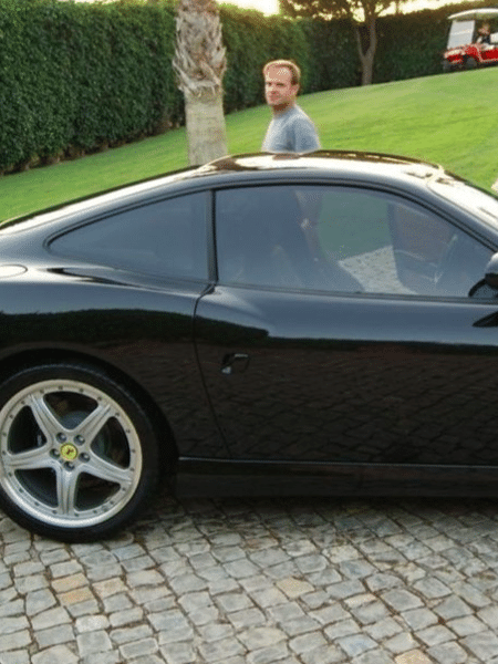 Rubinho Barrichello mostra Ferrari avaliada em meio milhão: "Minha paixão" - Instagram