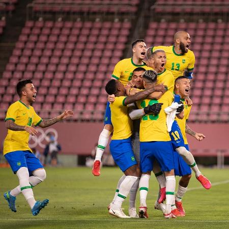 Jogadores da seleção brasileira comemoram classificação para a final olímpica - Lucas Figueiredo/CBF