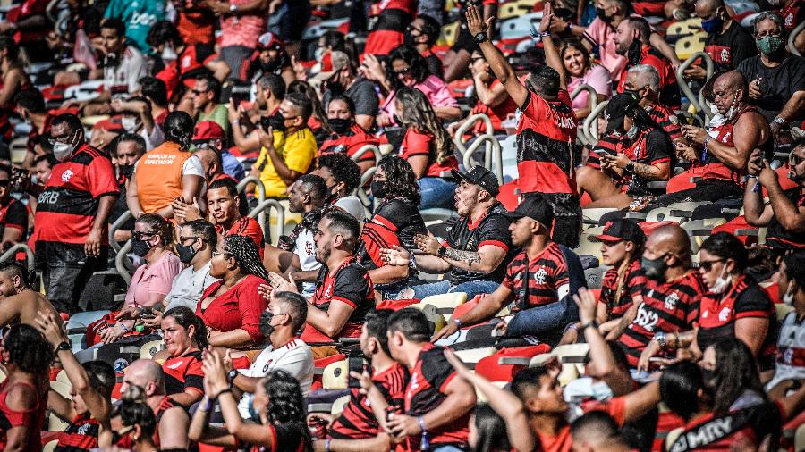 Torcedores do Flamengo no Maracanã no jogo contra o Athletico-PR pela 23ª rodada do Brasileirão - Alexandre Vidal