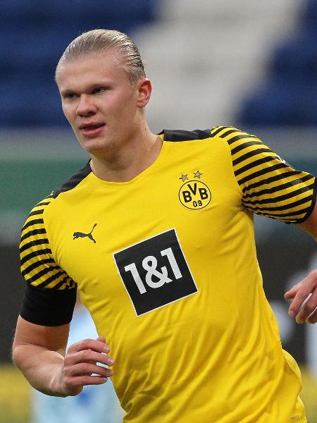 Erling Haaland tem contrato com o Borussia Dortmund até junho de 2024 - DANIEL ROLAND/AFP