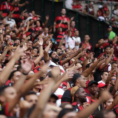 Torcida do Flamengo compra mais da metade dos ingressos para jogo nos  Estados Unidos - ISTOÉ Independente