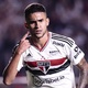 Questionado pela torcida, Nestor vira her&oacute;i do S&atilde;o Paulo no t&iacute;tulo da Copa do Brasil