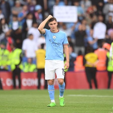 O atacante Julian Alvarez durante a Supercopa da Inglaterra, entre Liverpool e Manchester City