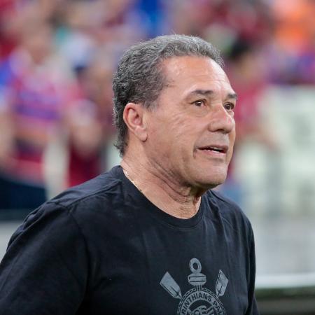 Luxemburgo, técnico do Corinthians, no jogo contra o Fortaleza, pelo Brasileirão