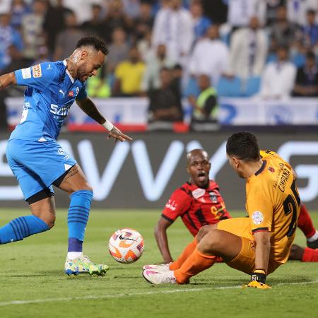 Neymar durante Al-Hilal x Al-Riyadh, jogo do Campeonato Saudita