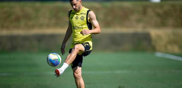 Flamengo se prepara no Rio para enfrentar o Bragantino em São Paulo