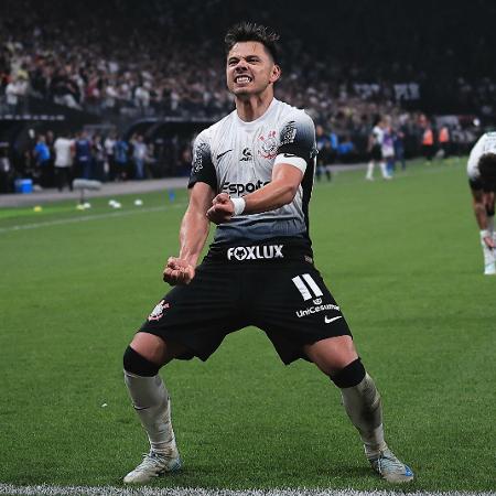 Romero festeja gol pelo Corinthians - Ettore Chiereguini/AGIF