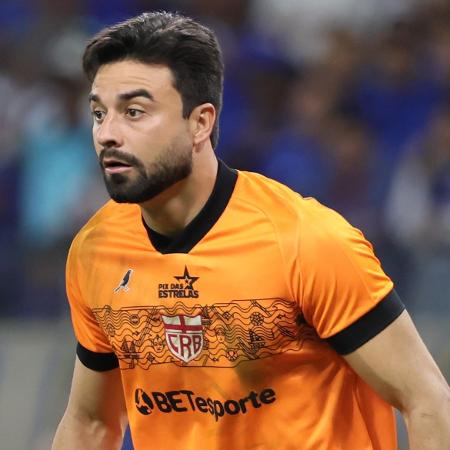 Matheus Albino, goleiro do CRB, durante jogo contra o Cruzeiro na Copa do Brasil
