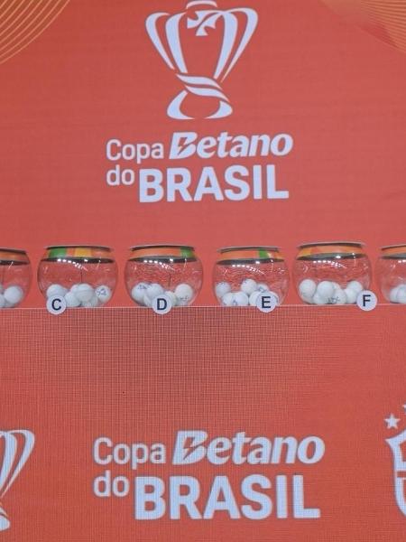 Copa do Brasil terá sorteio das quartas de final nesta terça-feira (11)
