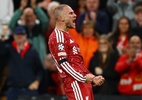 Liverpool vira sobre Atlético com brilho de dupla em estreia na Champions