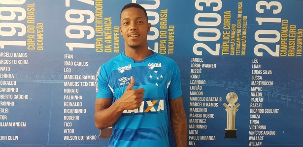 Jovem de 22 anos já está em recuperação na Toca da Raposa - Cruzeiro/Divulgação