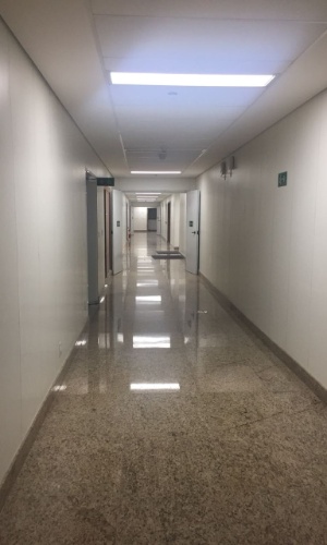 Corredor hospital Neymar 16º andar