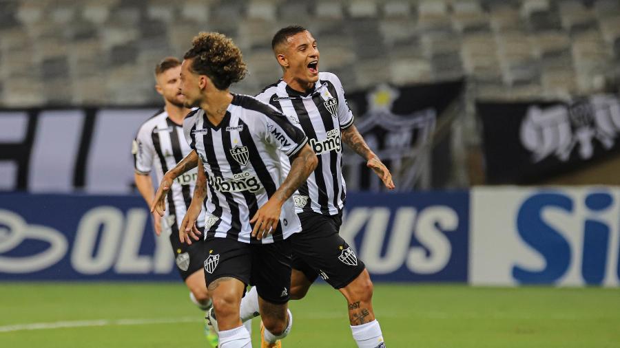 Guga diz que críticas na TV e redes sociais puxam jogadores "para baixo" - Pedro Souza/Atlético-MG