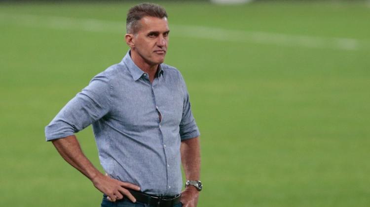 Vagner Mancini comanda o Corinthians em partida contra o Sport