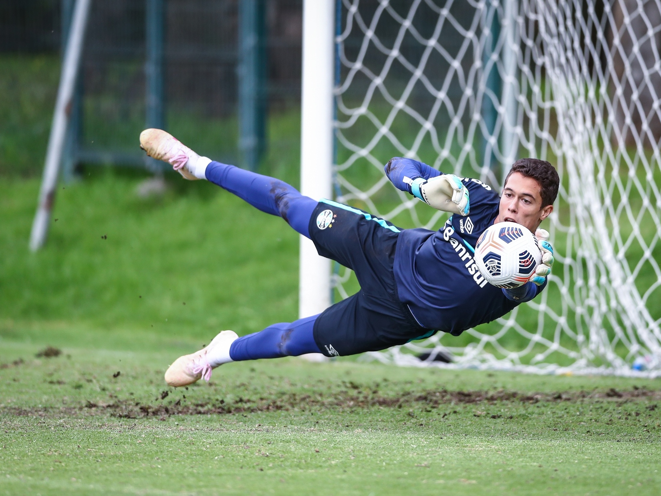 Mercado Da Bola - 📰💰 O goleiro Brenno está deixando o Grêmio