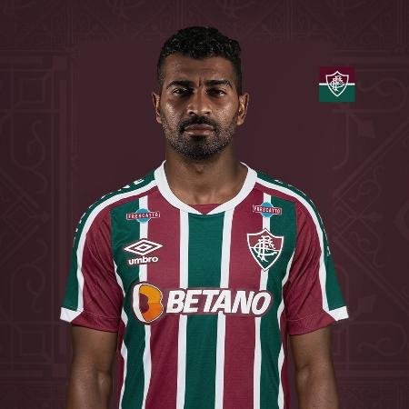 Thiago Santos foi anunciado pelo Fluminense - Divulgação/Fluminense